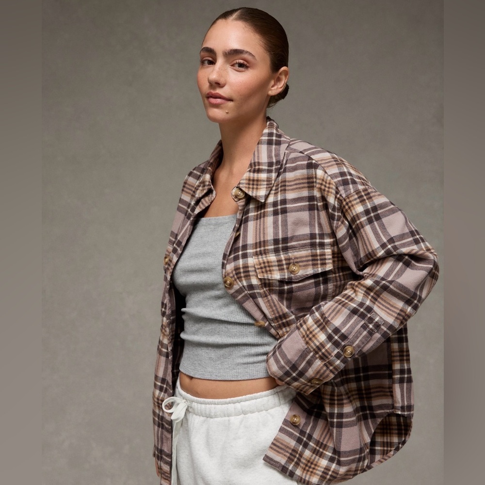 NWT American Eagle Plaid Button Up Shirt